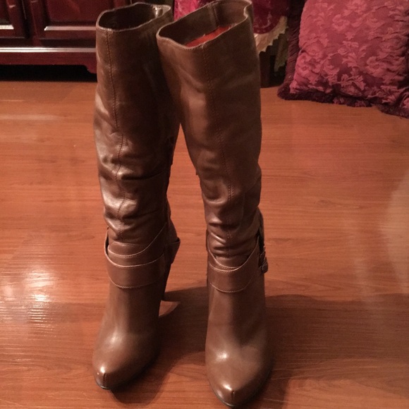 *SOLD* Bronx slouchy leather tall high heel boots - Picture 3 of 7